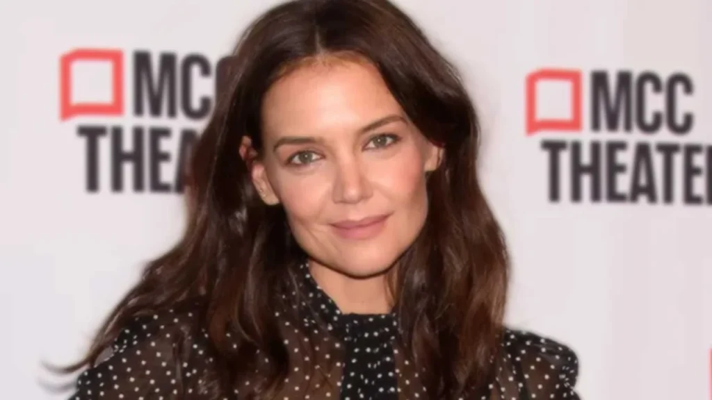 katie holmes fortune, âge, taille, poids, enfants, parents, partenaire, religion et carrière